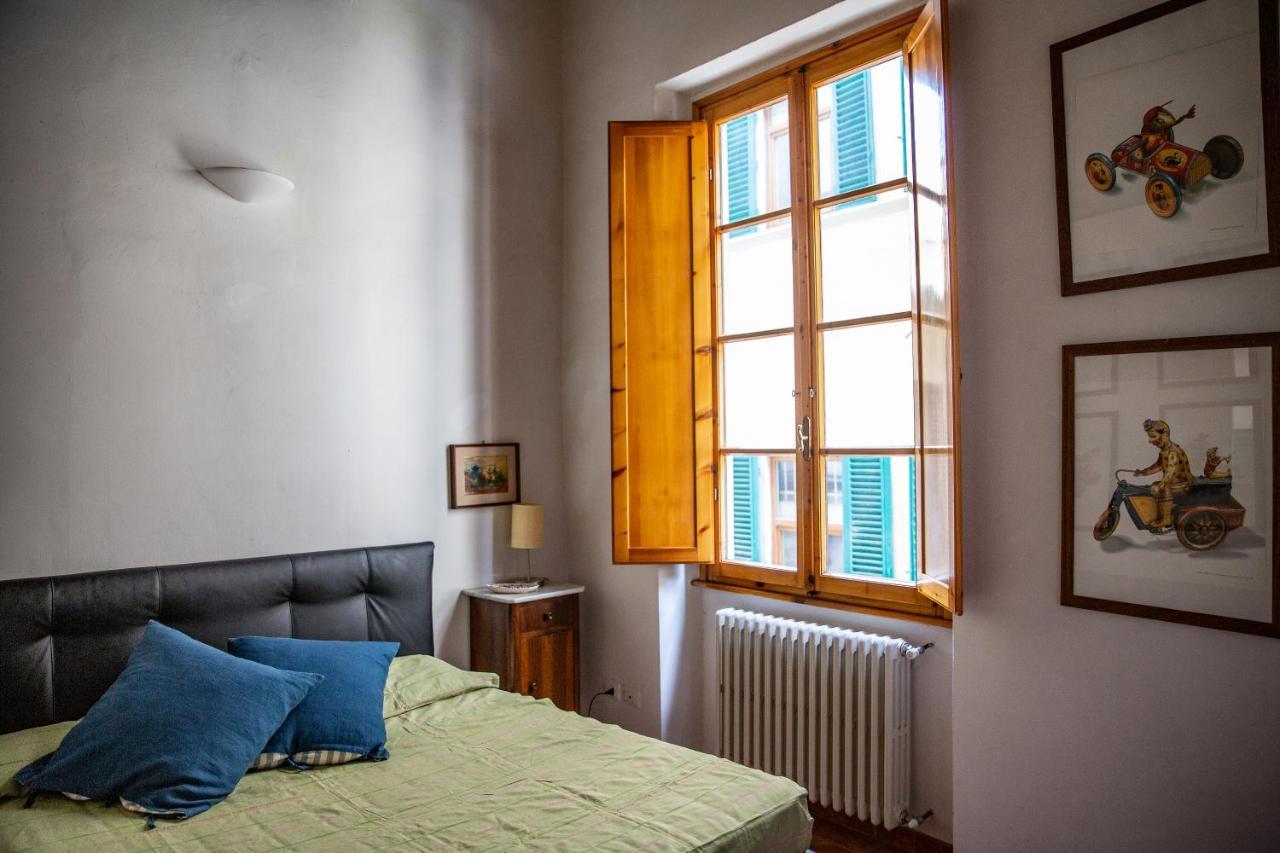 Lovely One Bedroom Apartment Nearby Ponte Vecchio Флоренция Екстериор снимка